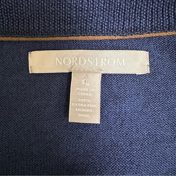 Nordstrom XL Merino Wool Blue Print V-Neck Sweater Vest - Picture 4 of 4